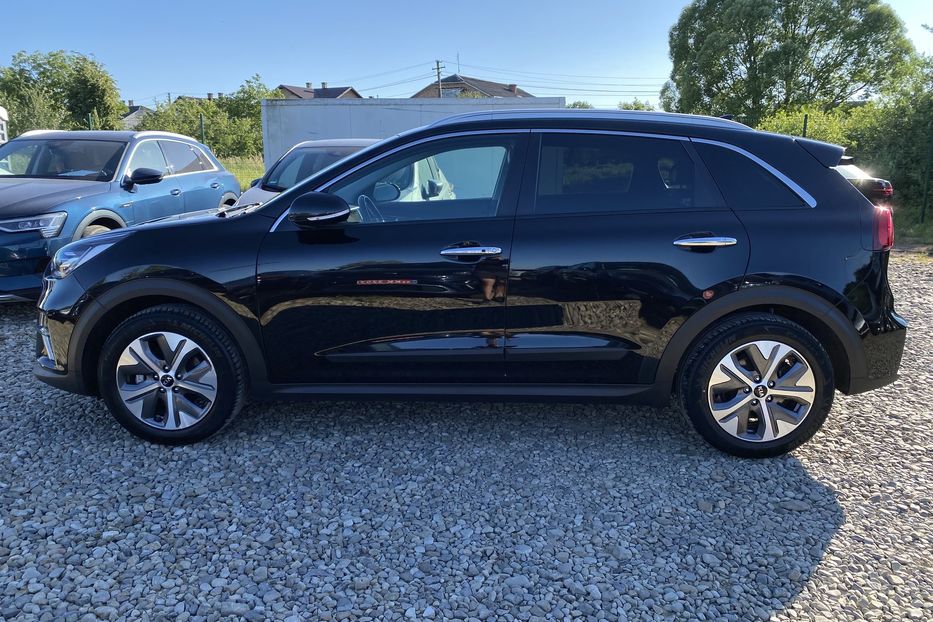 Продам Kia Niro 64кВт Макс.компл.Prestige 2020 года в Львове