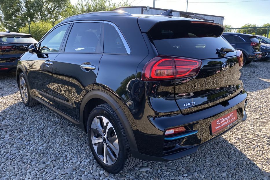 Продам Kia Niro 64кВт Макс.компл.Prestige 2020 года в Львове