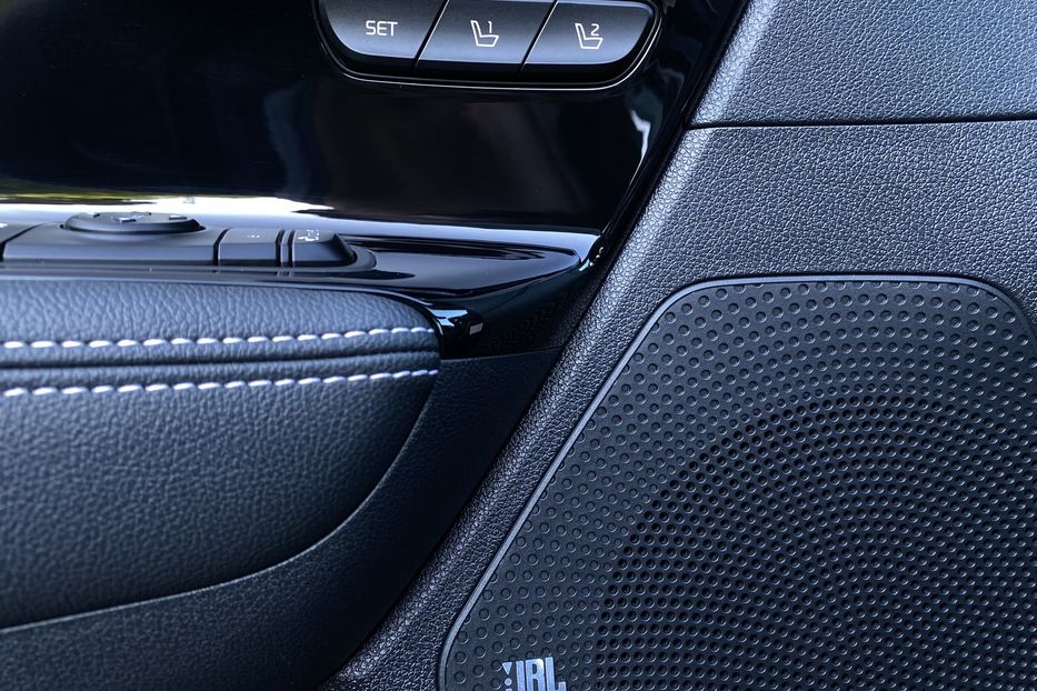 Продам Kia Niro 64кВт Макс.компл.Prestige 2020 года в Львове