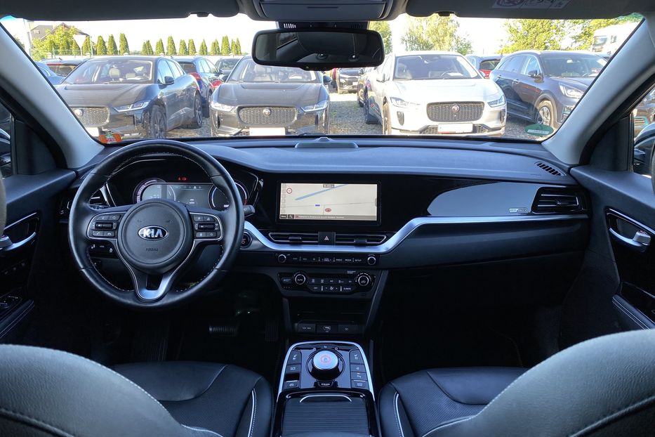 Продам Kia Niro 64кВт Макс.компл.Prestige 2020 года в Львове