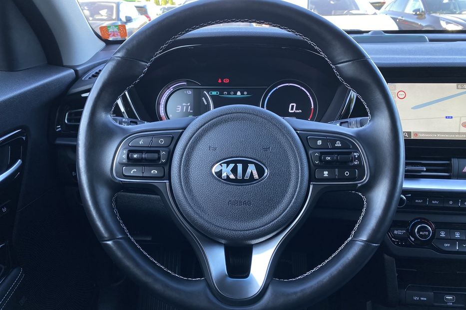 Продам Kia Niro 64кВт Макс.компл.Prestige 2020 года в Львове
