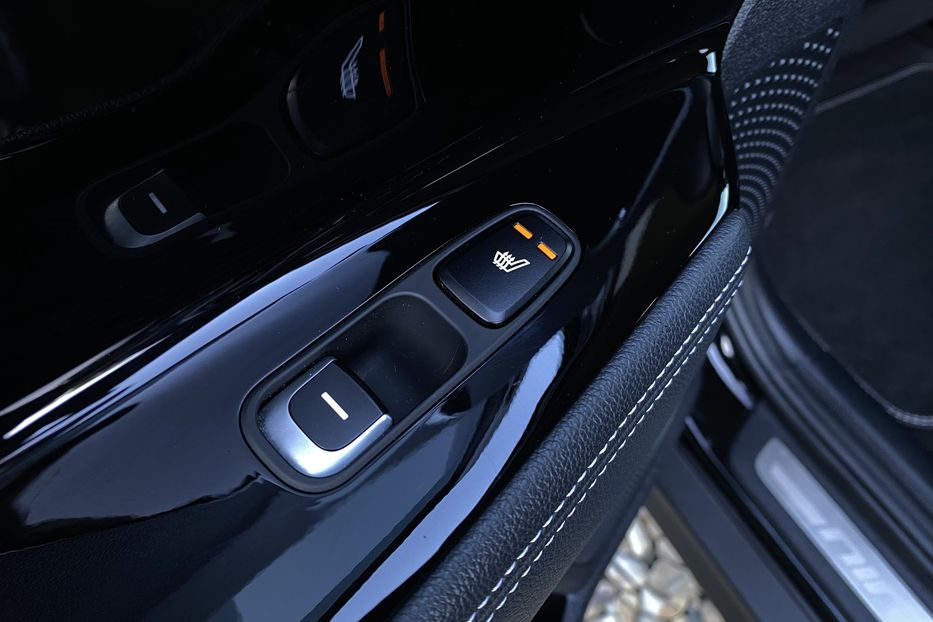 Продам Kia Niro 64кВт Макс.компл.Prestige 2020 года в Львове