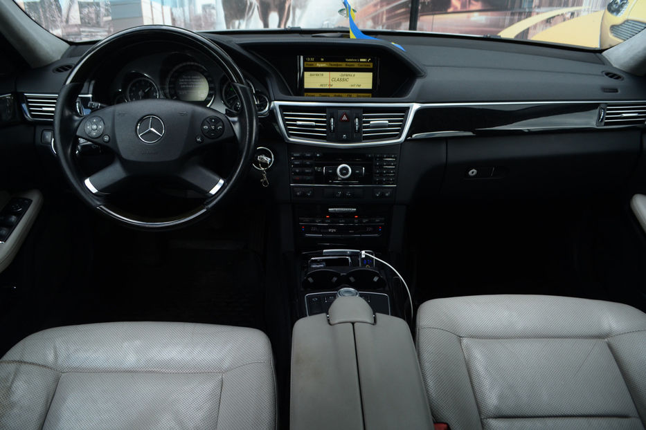 Продам Mercedes-Benz E-Class 2010 года в Киеве