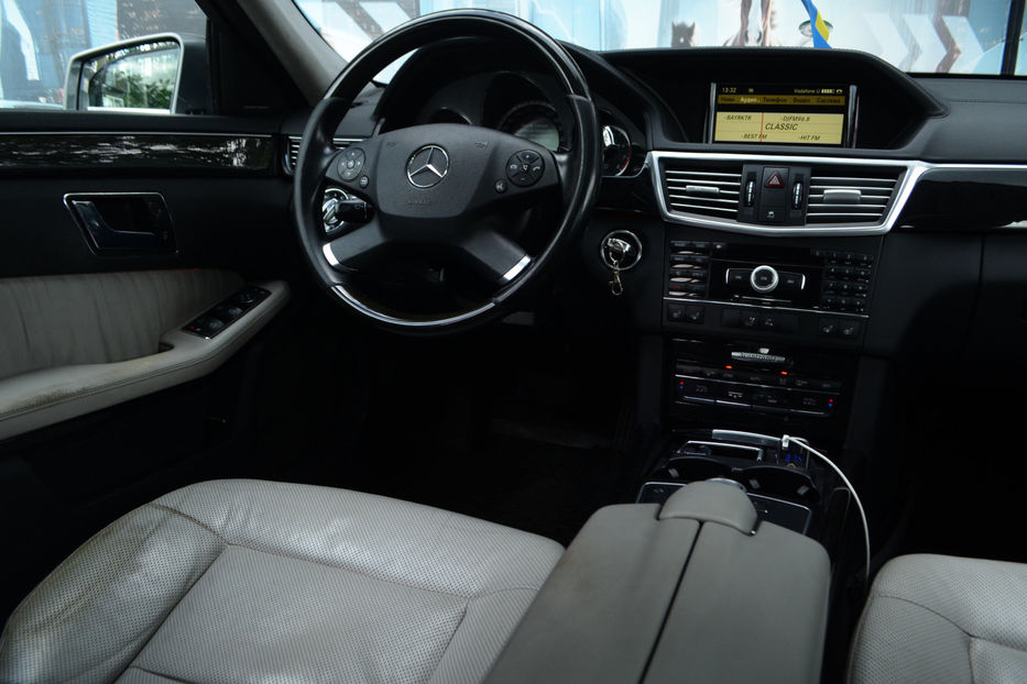 Продам Mercedes-Benz E-Class 2010 года в Киеве