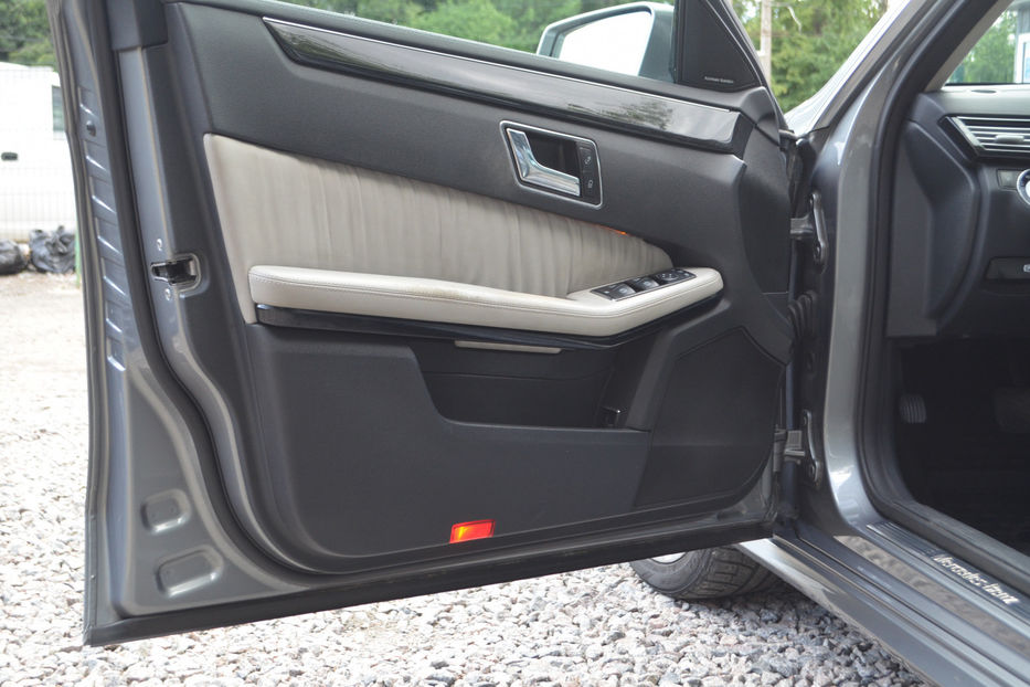 Продам Mercedes-Benz E-Class 2010 года в Киеве