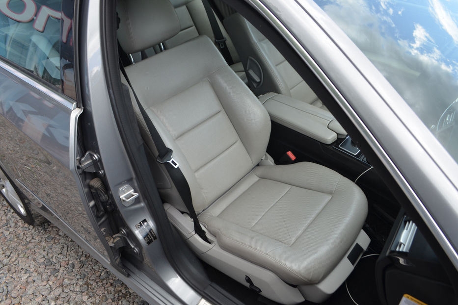 Продам Mercedes-Benz E-Class 2010 года в Киеве