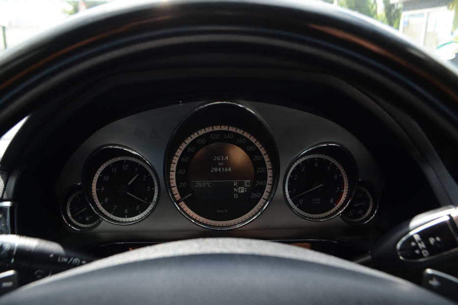 Продам Mercedes-Benz E-Class 2010 года в Киеве