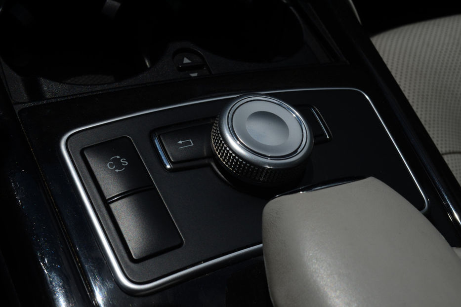 Продам Mercedes-Benz E-Class 2010 года в Киеве