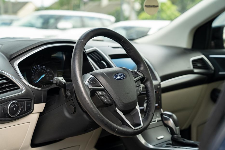 Продам Ford Edge Titanium 2018 года в Черновцах