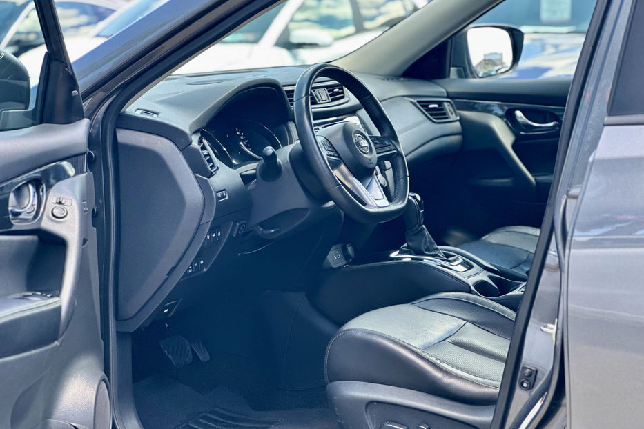 Продам Nissan Rogue 2018 года в Киеве