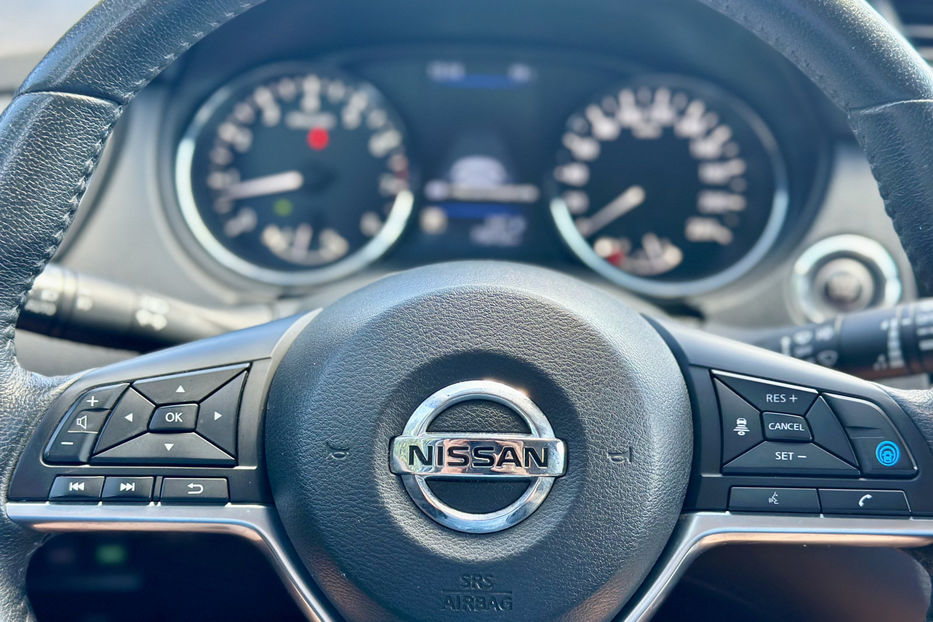 Продам Nissan Rogue 2018 года в Киеве