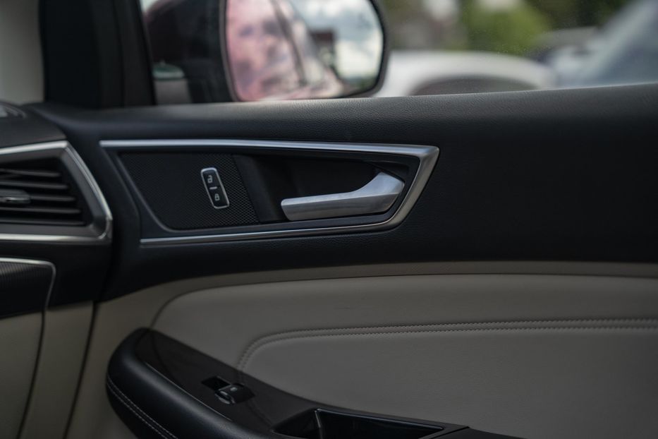 Продам Ford Edge Titanium 2018 года в Черновцах