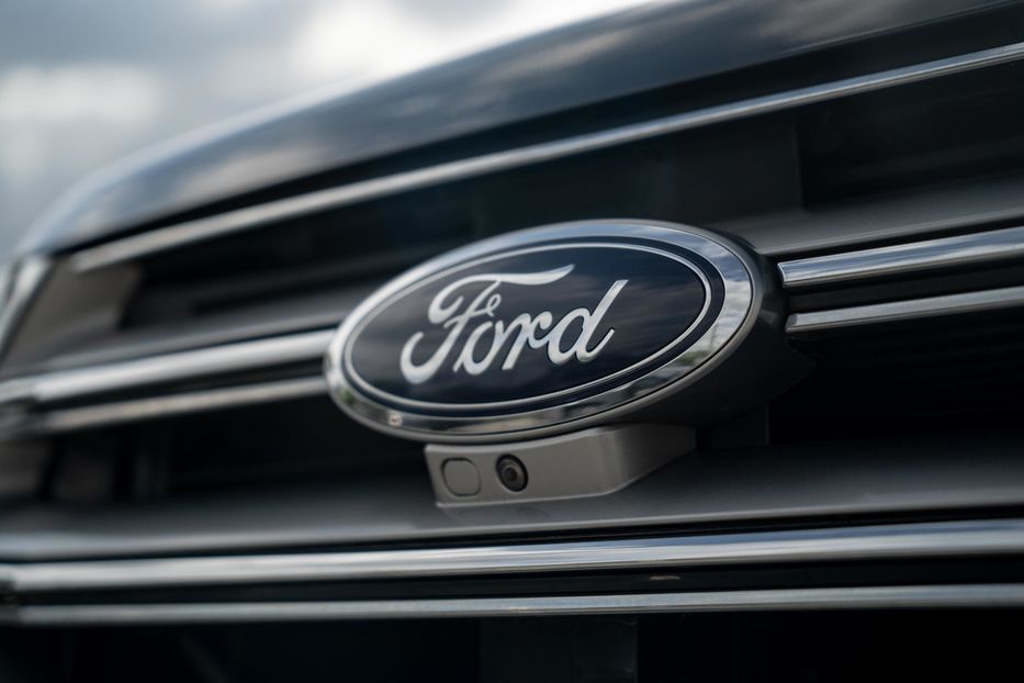 Продам Ford Edge Titanium 2018 года в Черновцах