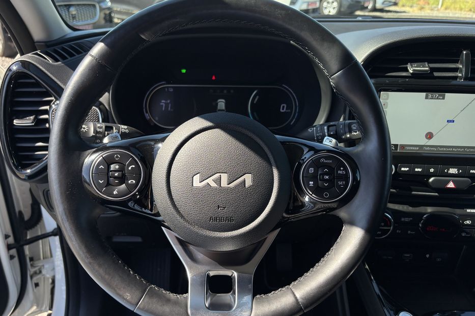 Продам Kia Soul 64квт 2022 года в Львове
