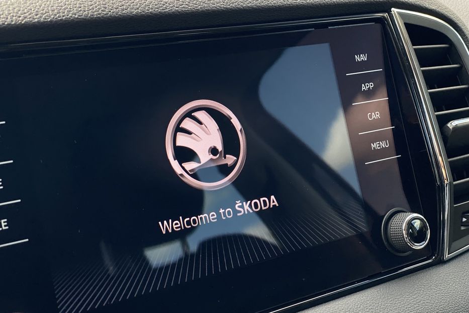 Продам Skoda karoq 2019 года в Луцке