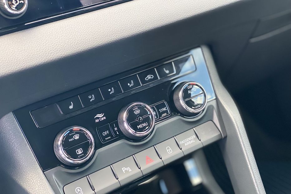 Продам Skoda karoq 2019 года в Луцке
