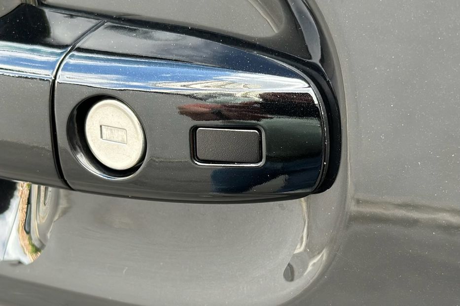 Продам Mercedes-Benz V-Class V300 EXTRA LONG 2023 года в Киеве