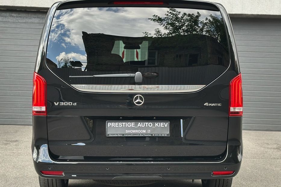 Продам Mercedes-Benz V-Class V300 EXTRA LONG 2023 года в Киеве