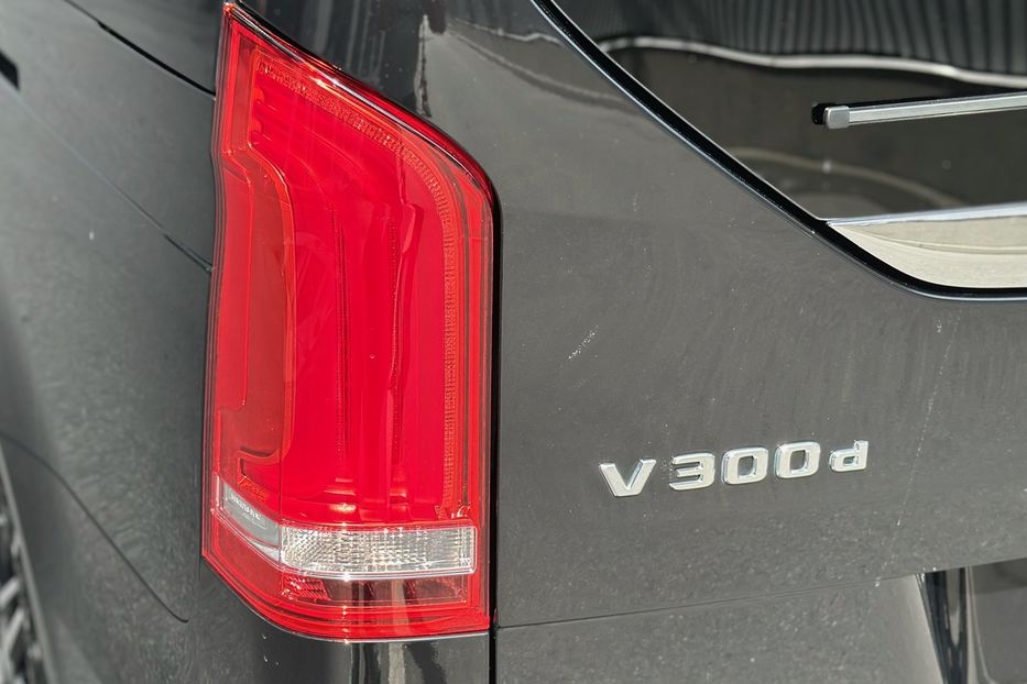 Продам Mercedes-Benz V-Class V300 EXTRA LONG 2023 года в Киеве