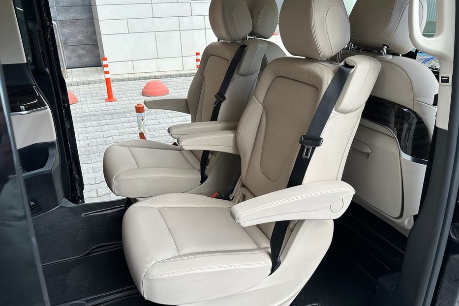 Продам Mercedes-Benz V-Class V300 EXTRA LONG 2023 года в Киеве