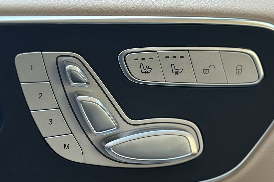 Продам Mercedes-Benz V-Class V300 EXTRA LONG 2023 года в Киеве