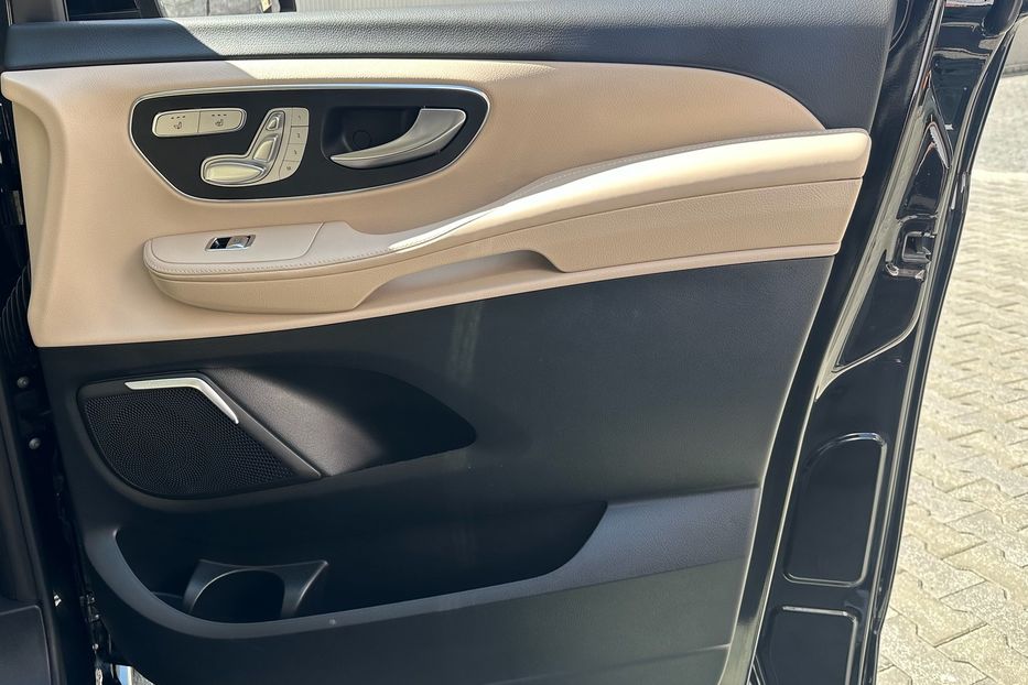 Продам Mercedes-Benz V-Class V300 EXTRA LONG 2023 года в Киеве