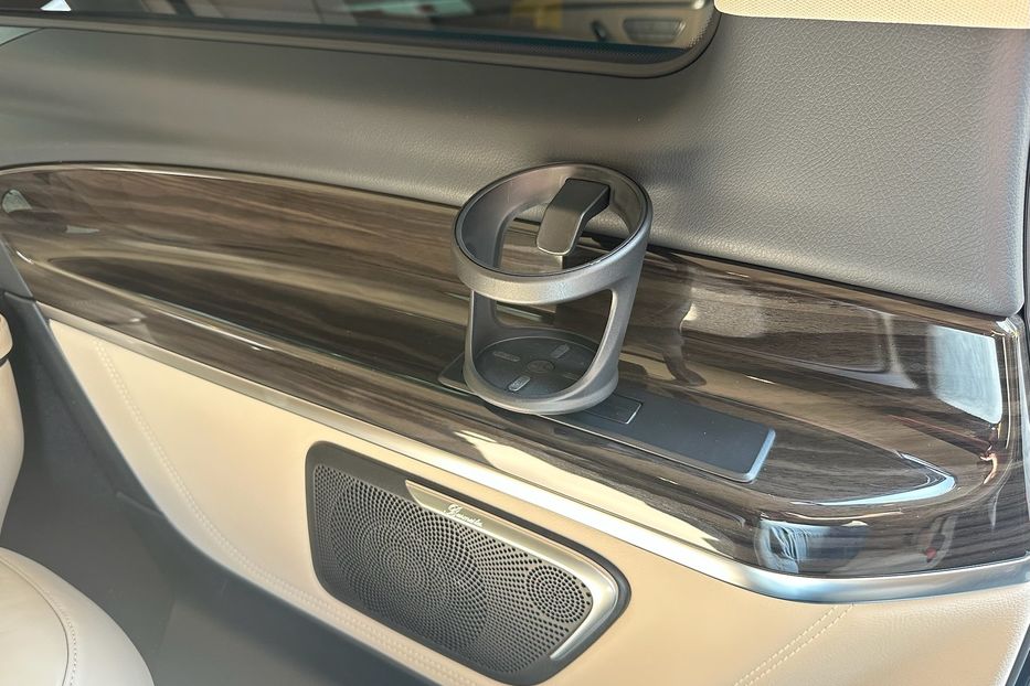 Продам Mercedes-Benz V-Class V300 EXTRA LONG 2023 года в Киеве