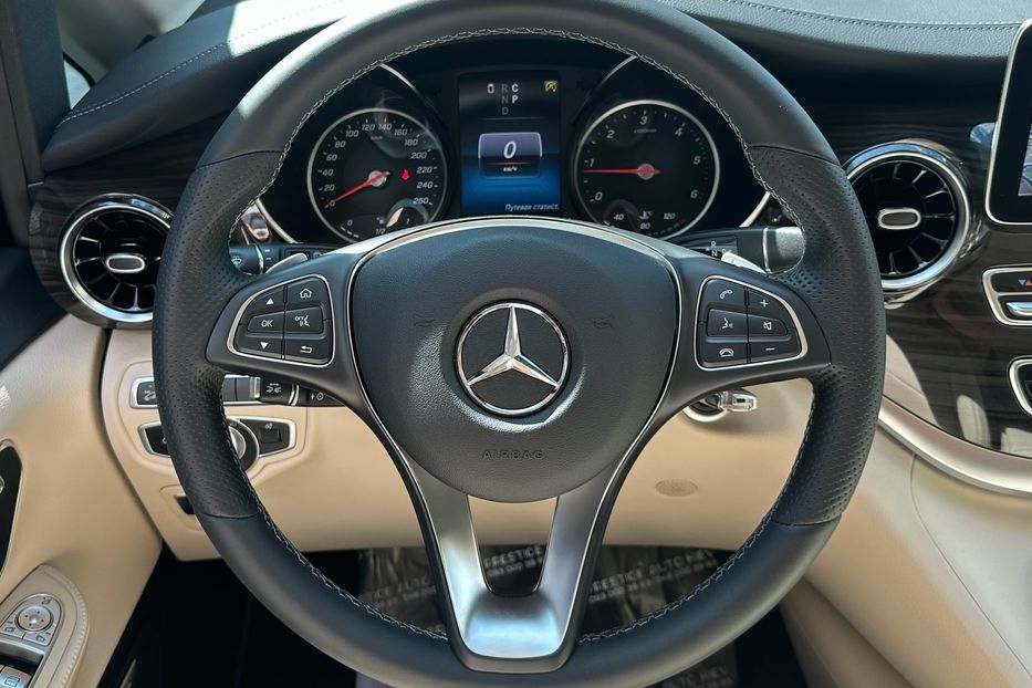 Продам Mercedes-Benz V-Class V300 EXTRA LONG 2023 года в Киеве