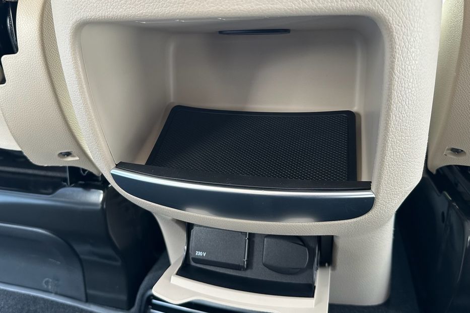 Продам Mercedes-Benz V-Class V300 EXTRA LONG 2023 года в Киеве