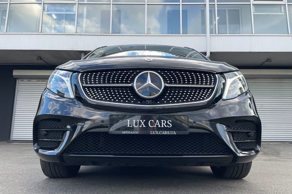 Продам Mercedes-Benz V-Class 300 4Matic AMG 2023 года в Киеве