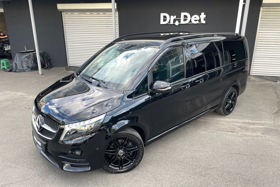 Продам Mercedes-Benz V-Class 300 4Matic AMG 2023 года в Киеве
