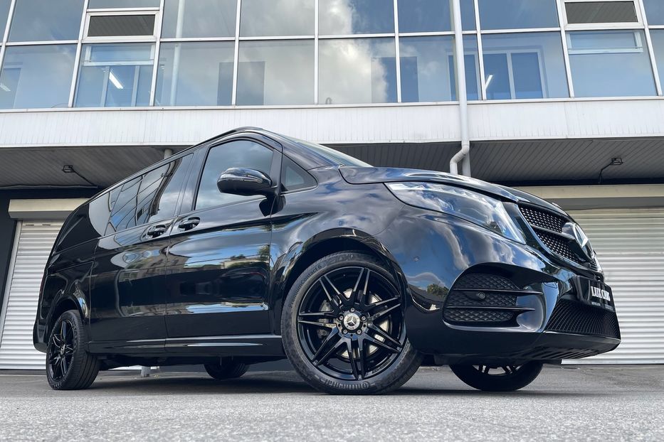 Продам Mercedes-Benz V-Class 300 4Matic AMG 2023 года в Киеве