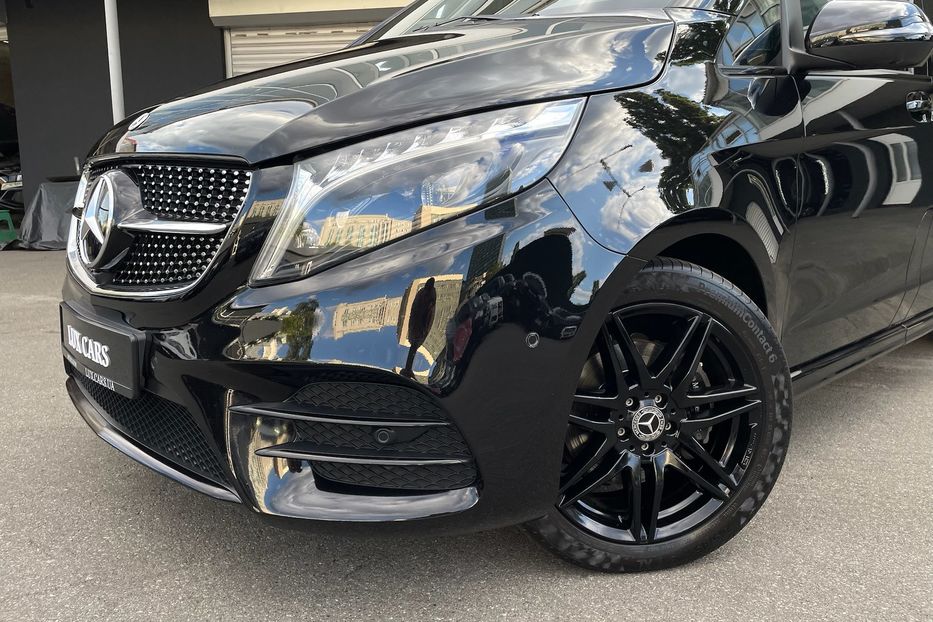 Продам Mercedes-Benz V-Class 300 4Matic AMG 2023 года в Киеве
