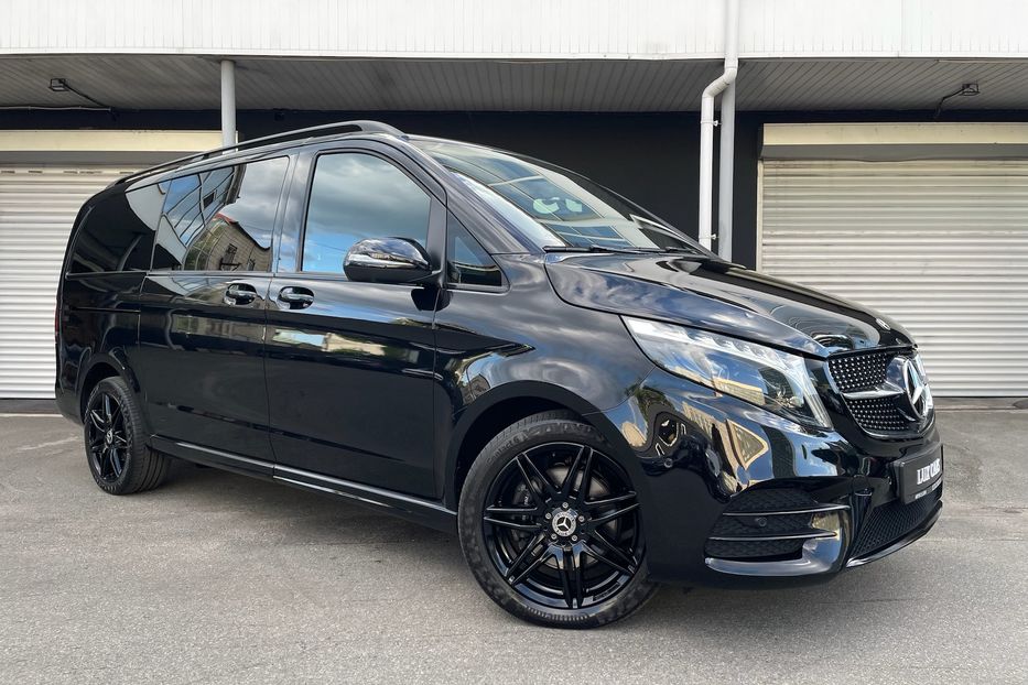 Продам Mercedes-Benz V-Class 300 4Matic AMG 2023 года в Киеве