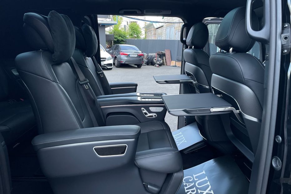 Продам Mercedes-Benz V-Class 300 4Matic AMG 2023 года в Киеве