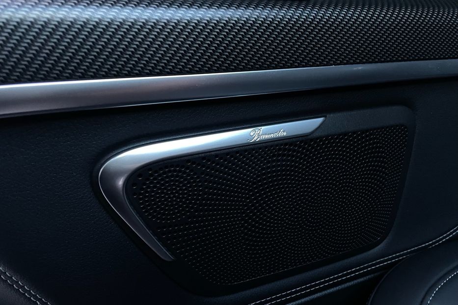 Продам Mercedes-Benz V-Class 300 4Matic AMG 2023 года в Киеве