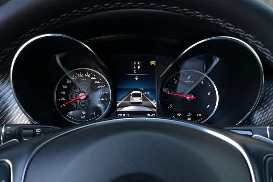 Продам Mercedes-Benz V-Class 300 4Matic AMG 2023 года в Киеве