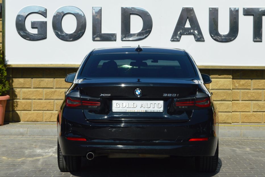 Продам BMW 320 Xdrive 2014 года в Одессе