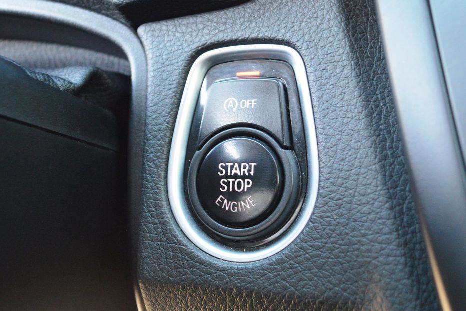Продам BMW 320 Xdrive 2014 года в Одессе