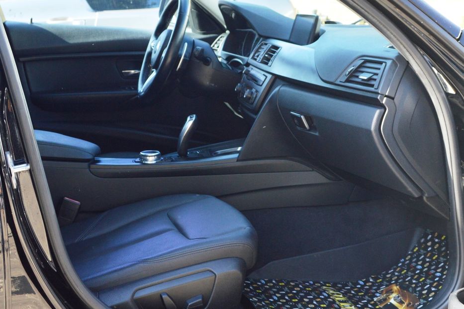 Продам BMW 320 Xdrive 2014 года в Одессе