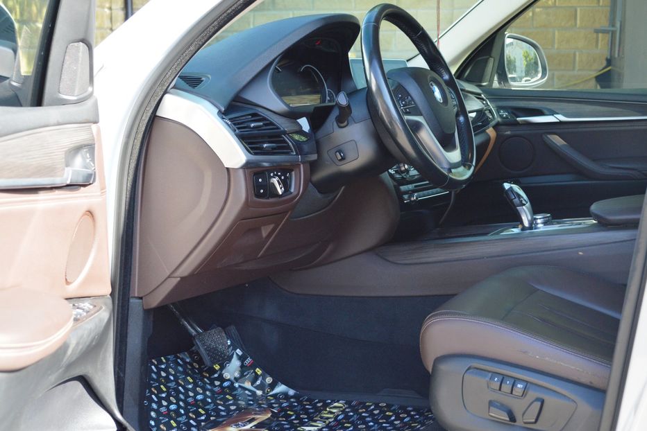 Продам BMW X5 2016 года в Одессе