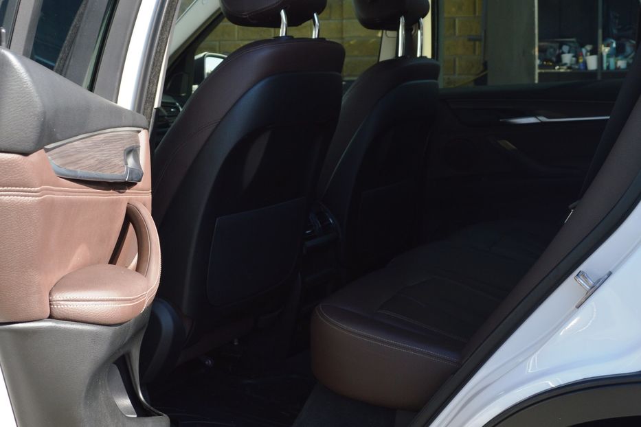 Продам BMW X5 2016 года в Одессе