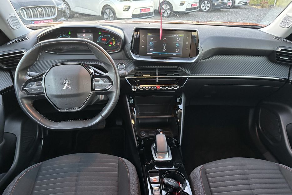 Продам Peugeot 2008 50 квт 2021 года в Львове
