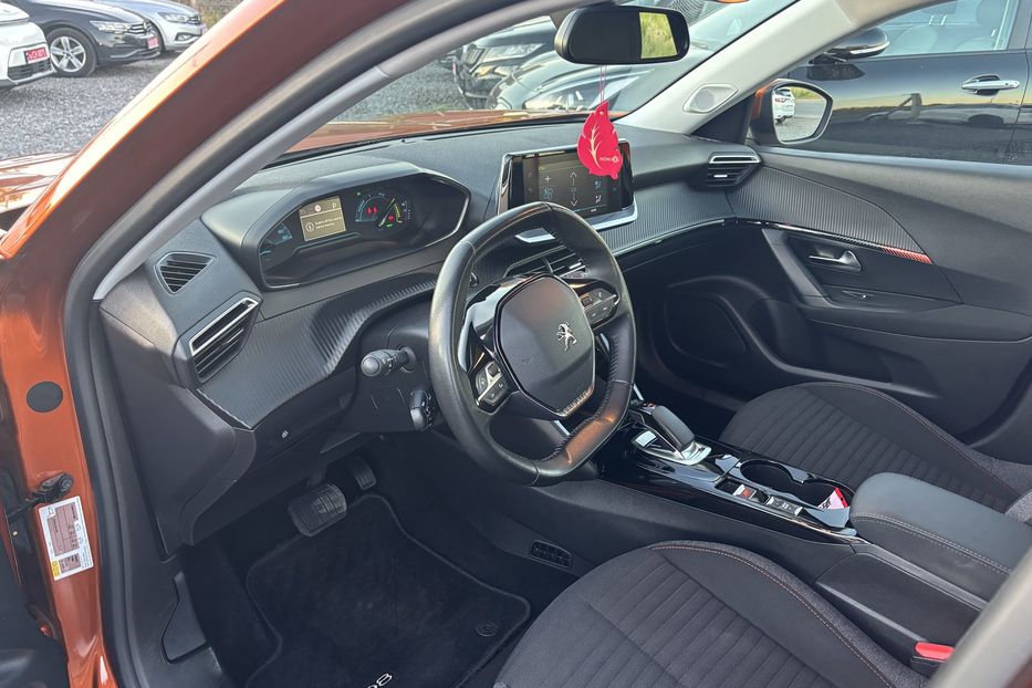 Продам Peugeot 2008 50 квт 2021 года в Львове
