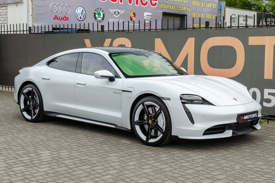 Продам Porsche Taycan Turbo 2020 года в Киеве