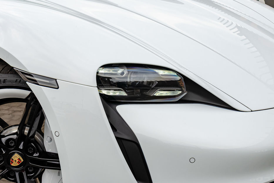 Продам Porsche Taycan Turbo 2020 года в Киеве