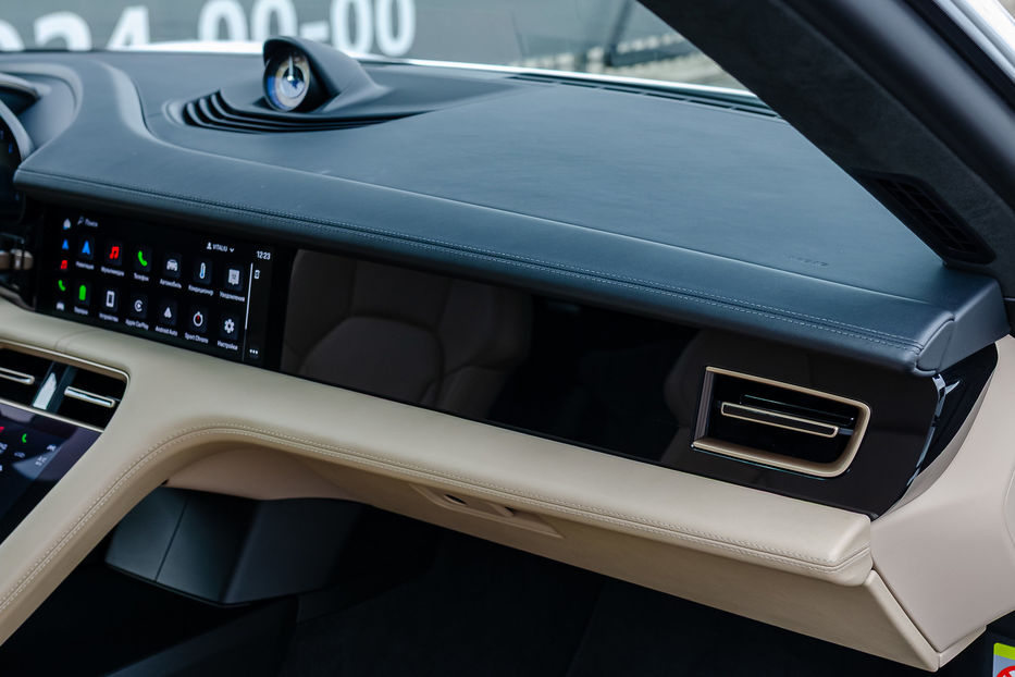 Продам Porsche Taycan Turbo 2020 года в Киеве