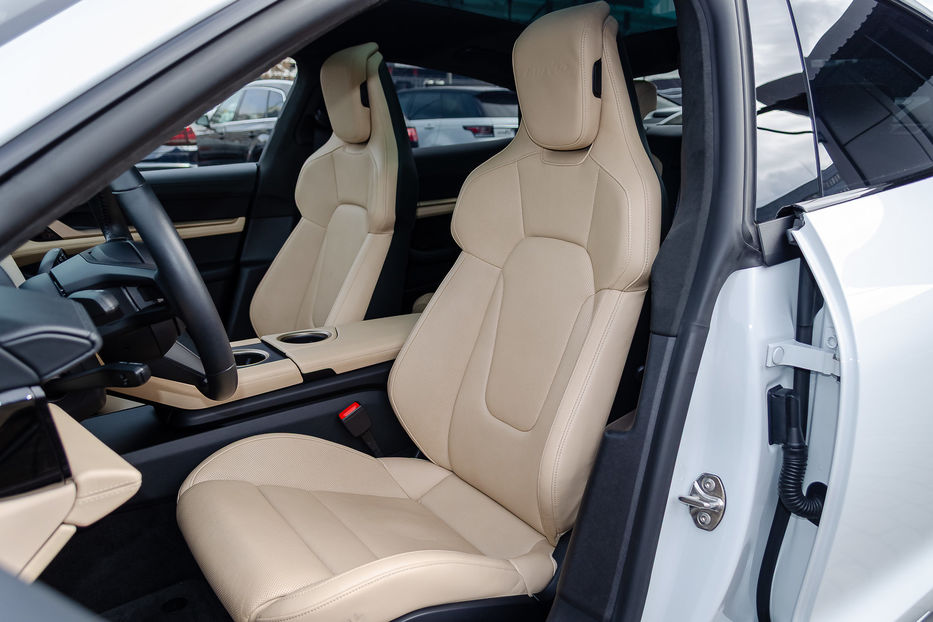 Продам Porsche Taycan Turbo 2020 года в Киеве