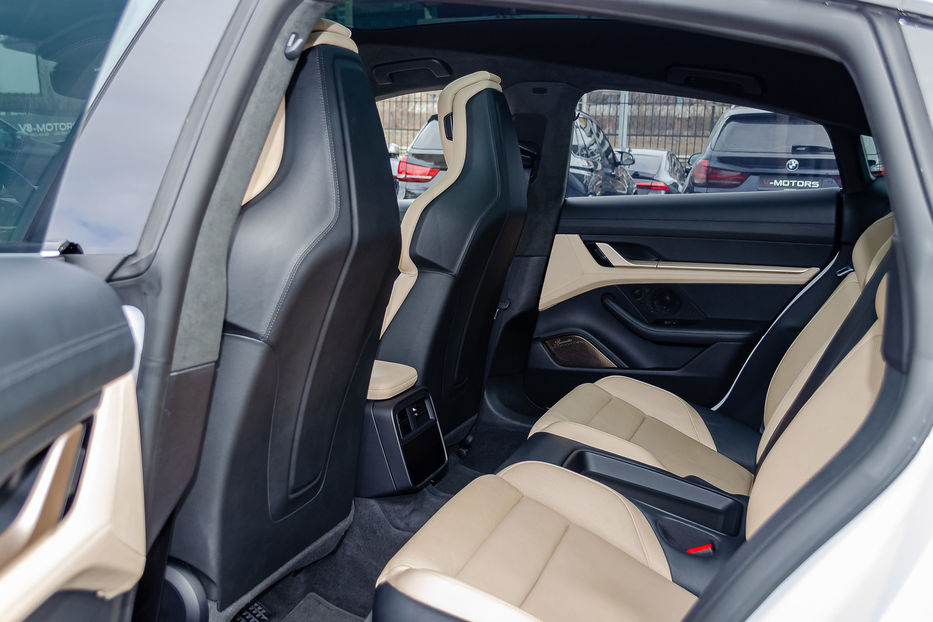 Продам Porsche Taycan Turbo 2020 года в Киеве