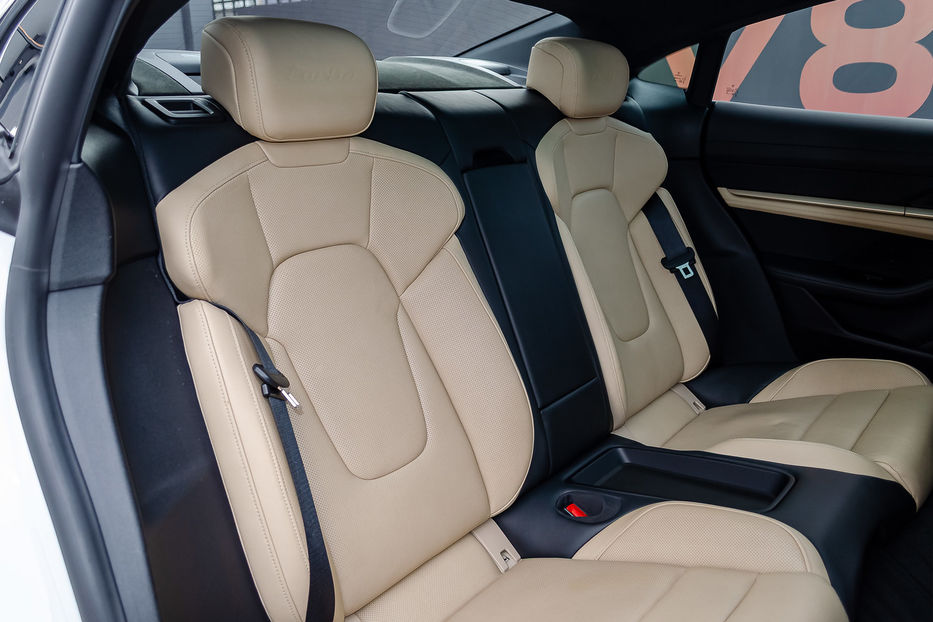 Продам Porsche Taycan Turbo 2020 года в Киеве